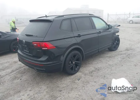 2024 Volkswagen Touareg 2.0T Se R-Line Black z USA, uszkodzony, nr VIN 3VV8B7AX9RM196369